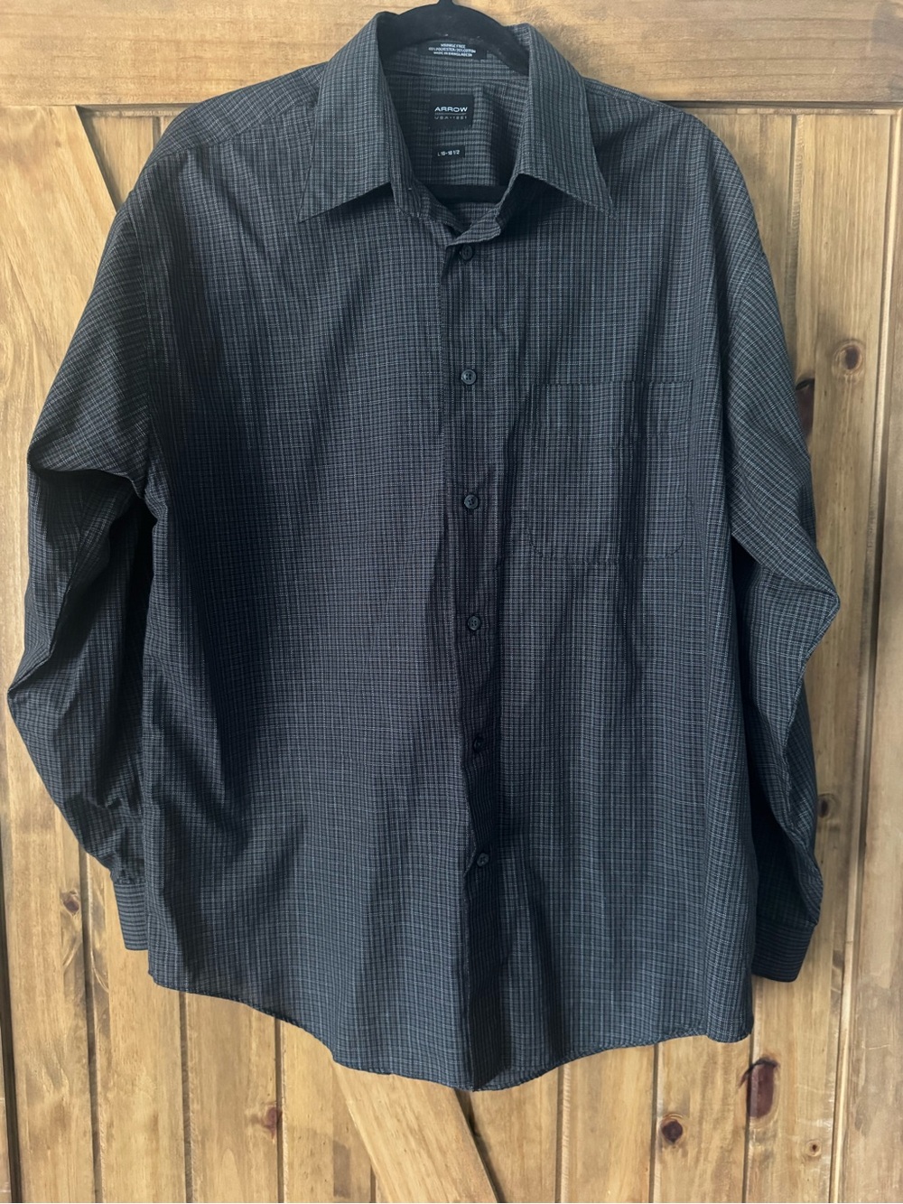 Arrow Men's Dark Gray Micro-Check Dress Shirt